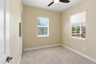 10307 Reclinata Ln, Tampa, FL 33618 - Photo 10