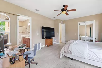 10307 Reclinata Lane, Tampa, FL 33618 - Photo 36