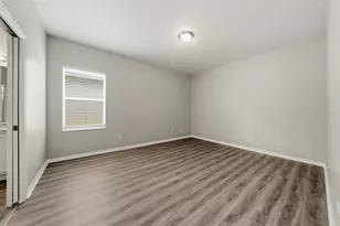 403 Laguna Mill Dr, Ruskin, FL 33570 - Photo 14