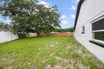 7901 Timberlane West Drive, Tampa, FL 33615 - Photo 26