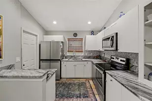 1934 29th Ave N, Saint Petersburg, FL 33713 - Photo 6
