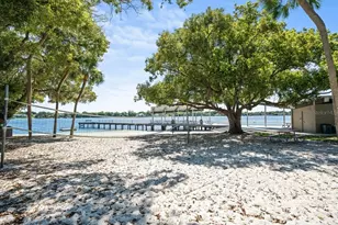 10502 Sago Rd, Tampa, FL 33618 - Photo 42