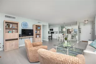10355 Paradise Blvd, Saint Petersburg, FL 33706 - Photo 10