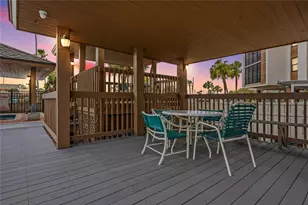 10355 Paradise Blvd, Saint Petersburg, FL 33706 - Photo 30