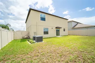 9831 Lemon Drop Loop, Ruskin, FL 33573 - Photo 8