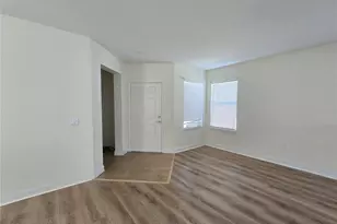 7855 Tuscany Woods Dr, Tampa, FL 33647 - Photo 6