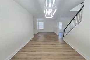 7855 Tuscany Woods Dr, Tampa, FL 33647 - Photo 8