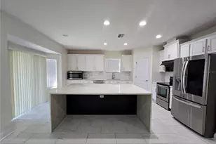 7855 Tuscany Woods Dr, Tampa, FL 33647 - Photo 10