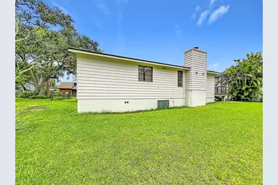 12756 Poinsettia Avenue, Seminole, FL 33776 - Photo 36