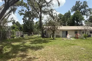 11129 Roberts Ln, Riverview, FL 33578 - Photo 10