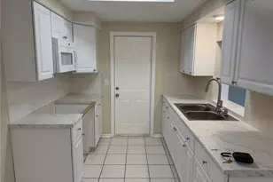 4606 Eastwood Ln, Holiday, FL 34690 - Photo 8