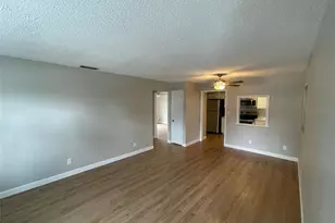 511 Duchess Ct, Lakeland, FL 33803 - Photo 2