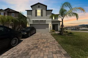 3047 Adams Cross Dr, Zephyrhills, FL 33540 - Photo 1