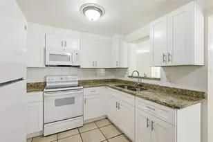 1119 17th Ave SW, Largo, FL 33778 - Photo 4