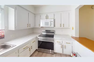 4030 Cortez Drive #B, Tampa, FL 33614 - Photo 4