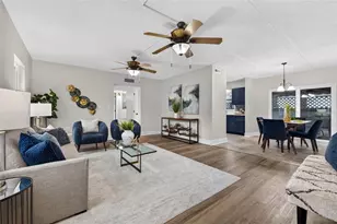 1190 Rue Des Chateaux, Saint Petersburg, FL 33707 - Photo 2