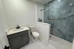 812 Tropical Dr, Bradenton, FL 34208 - Photo 24