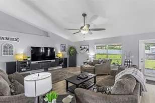 2855 Blackwater Oaks Dr, Mulberry, FL 33860 - Photo 14