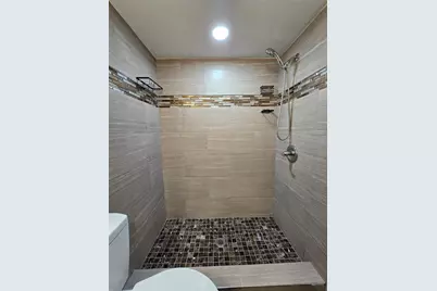 447 6th  NE Avenue, Largo, FL 33770 - Photo 10