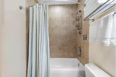 13941 Clubhouse Dr Drive #204, Tampa, FL 33618 - Photo 10