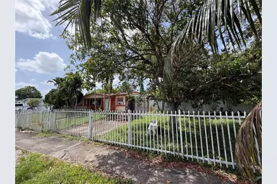 4892 NW 168th Terrace, Opa Locka, FL 33055 - Photo 4