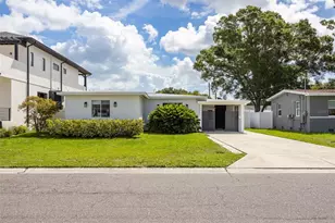 5931 Mangrove St N, Saint Petersburg, FL 33703 - Photo 1