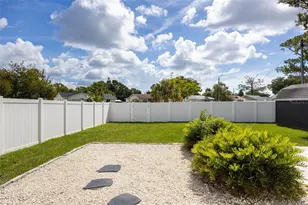 5931 Mangrove St N, Saint Petersburg, FL 33703 - Photo 24