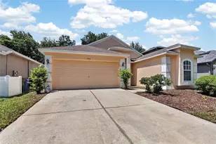 8536 Canterbury Lake Blvd, Tampa, FL 33619 - Photo 2