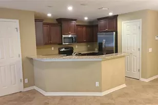 2914 Royal Tuscan Ln, Valrico, FL 33594 - Photo 12
