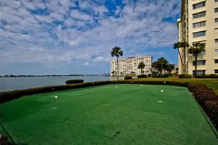 4750 Cove Cir, Saint Petersburg, FL 33708 - Photo 42