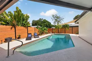 7566 20th St N, Saint Petersburg, FL 33702 - Photo 28
