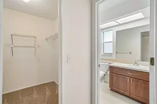 10735 Buckfield Dr, Port Richey, FL 34668 - Photo 36