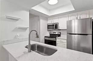 4506 S Oak Dr, Tampa, FL 33611 - Photo 12