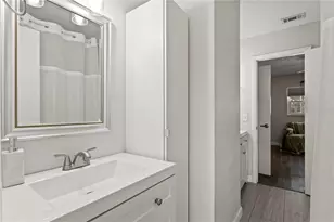 4506 S Oak Dr, Tampa, FL 33611 - Photo 18