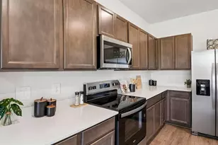 8033 Wildlife Hvn St, Tampa, FL 33625 - Photo 16