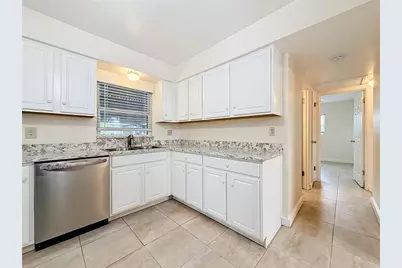 6430 83rd Avenue N, Pinellas Park, FL 33781 - Photo 10