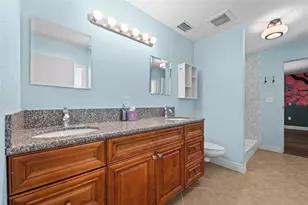 710 Debra Lynne Dr, Brandon, FL 33511 - Photo 22