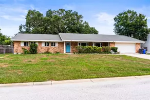 710 Debra Lynne Dr, Brandon, FL 33511 - Photo 1