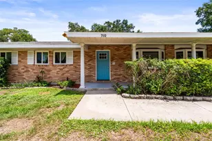 710 Debra Lynne Dr, Brandon, FL 33511 - Photo 2