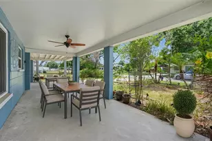 8042 91st Terrace, Seminole, FL 33777 - Photo 4
