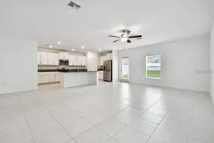 6335 Ten Acre Ct, Zephyrhills, FL 33541 - Photo 4