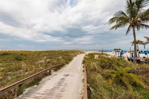 216 Punta Vista Dr, Saint Pete Beach, FL 33706 - Photo 18