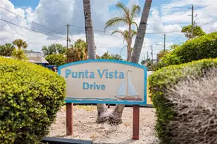 216 Punta Vista Dr, Saint Pete Beach, FL 33706 - Photo 18