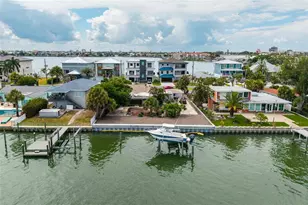 216 Punta Vista Dr, Saint Pete Beach, FL 33706 - Photo 16