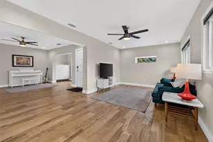 5810 20th Ave S, Saint Petersburg, FL 33707 - Photo 8