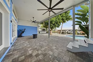 8722 Palisades Dr, Tampa, FL 33615 - Photo 36