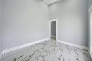 8722 Palisades Dr, Tampa, FL 33615 - Photo 16