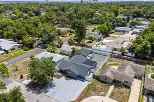1305 29th St W, Bradenton, FL 34205 - Photo 4