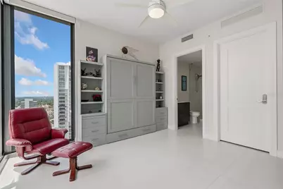 301 1st Street S #2705, Saint Petersburg, FL 33701 - Photo 48