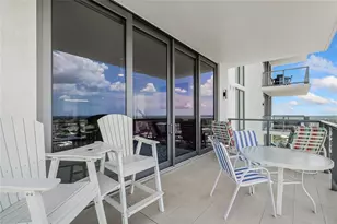 301 1st St S, Saint Petersburg, FL 33701 - Photo 26